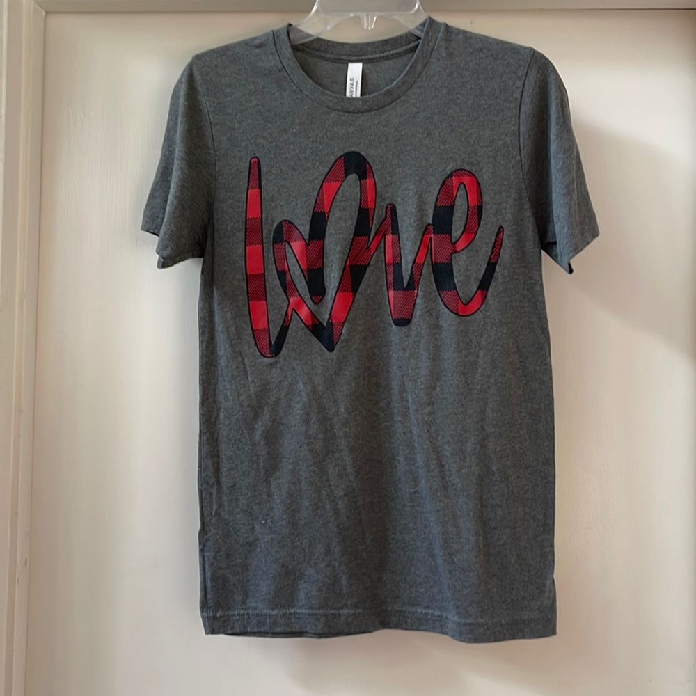 LOVE Tee